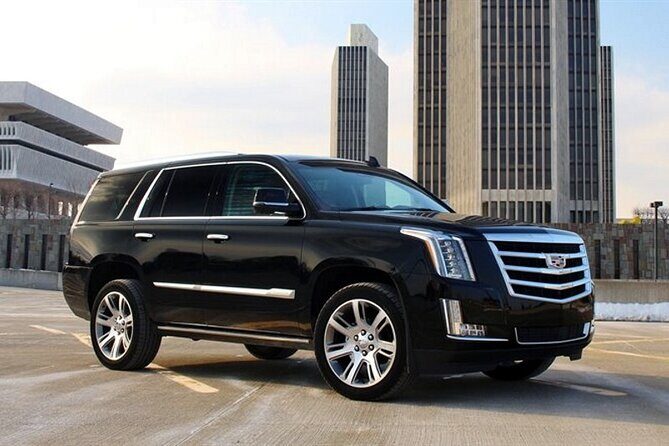Departure Private Transfer: San Diego to San Diego Airport SAN in Luxury SUV - The Vehicle and Comfort