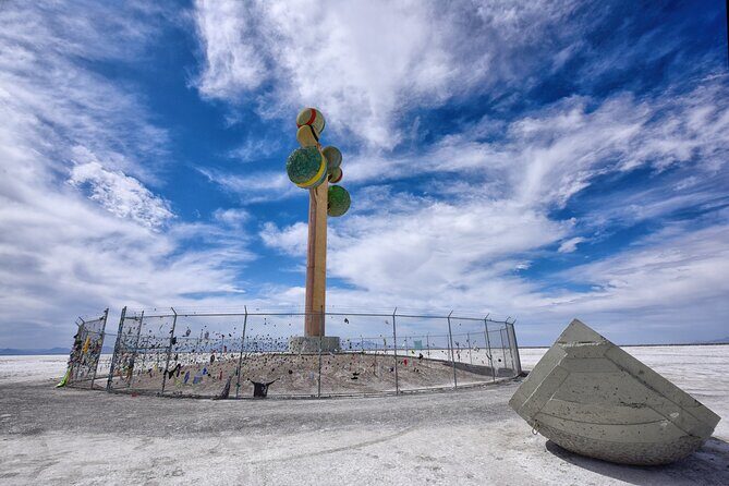 Explore Bonneville Salt Flats Journey to the Edge of the World - Guide and Experience Quality