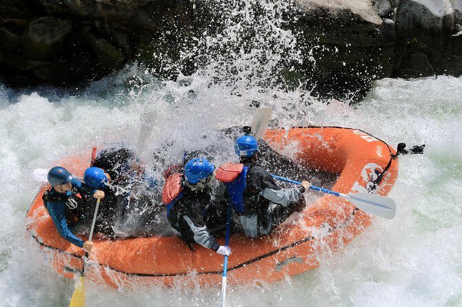 Full-Day Whitewater Rafting Trip on Middle Fork from Auburn (Class 3-4) - The Guides and Their Impact