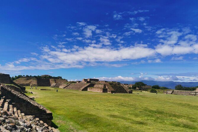 Monte Alban - Full Day Guided Tour with or without Food - Oaxaca - Exploring Monte Alban: A Glimpse into the Past