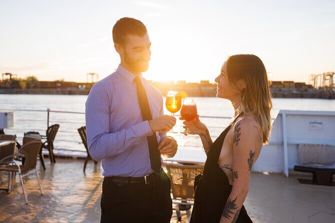 Montreal: Evening cruise with DJ - Who Will Love This Cruise?