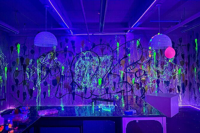 Paint-In-Dark Drawing Class in New York - Authentic Traveler Insights and Considerations