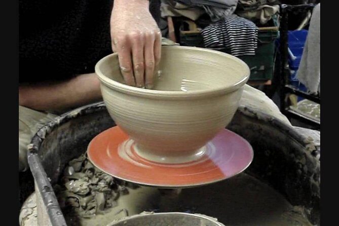 Pottery wheel class in Toronto Bay&Dundas
