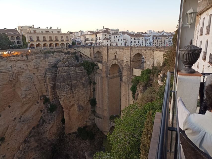 Ronda: Guided Walking Tour with English or Spanish Guide - What to Expect from the Tour
