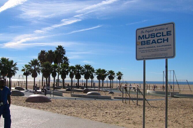 Self-Guided Santa Monica Scavenger Hunt: The Dessert of L.A. - The Pros and Cons of a Self-Guided Tour
