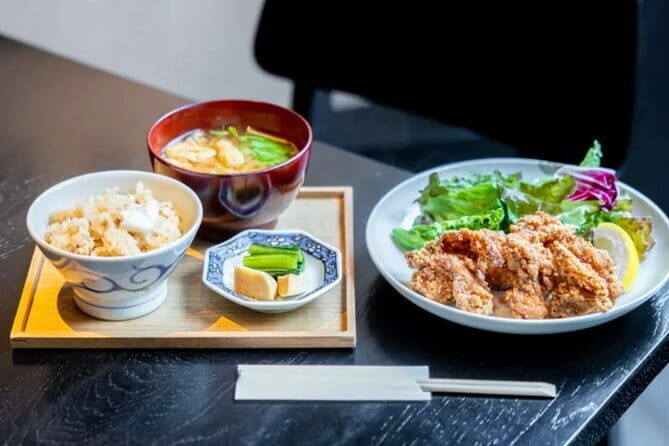 Snow Monkey, Hokusai & Sake: A Perfect Day in Nagano - What Makes This Tour Stand Out