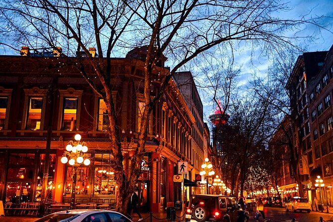 Vancouver Food Tour with 6 Tastings of Sushi, Poutine, Chocolate - Who Would Love This Tour?