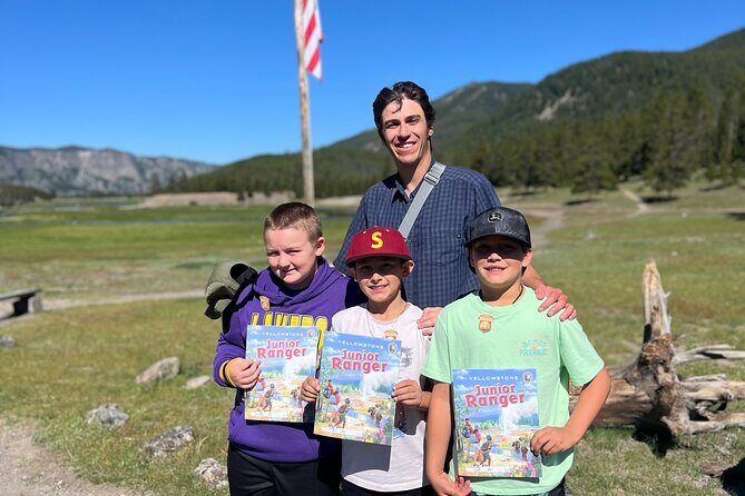 Yellowstone's Lamar Valley & Picnic Private Tour + Wildlife Guide - What Travelers Say